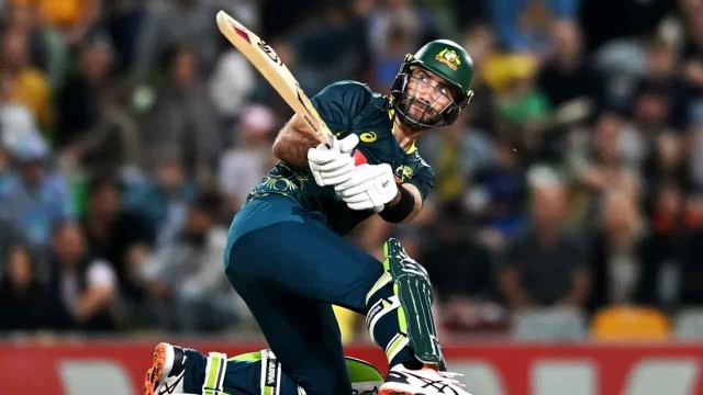 কব্জির চোটে ছিটকে গেলেন ম্যাক্সওয়েল