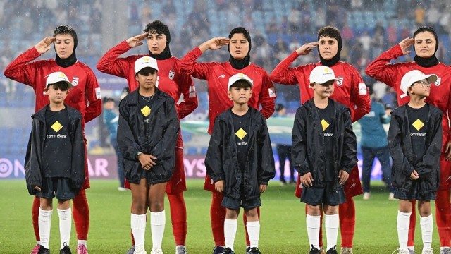 ক্যাম্প থেকে পালিয়ে অস্ট্রেলিয়ায় আশ্রয় চাইলেন ইরানের ৫ নারী ফুটবলার