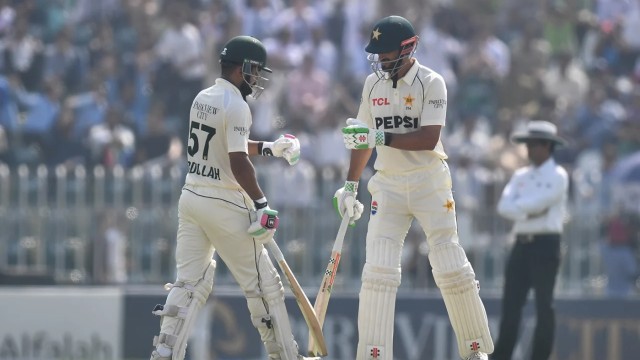 রাওয়ালপিন্ডি টেস্টে ভালো অবস্থায় পাকিস্তান