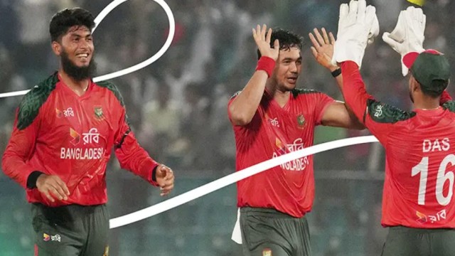 ডেথ ওভারে মুস্তাফিজদের নিয়ন্ত্রিত বোলিং, দেড়শ রানও করতে পারল না উইন্ডিজ