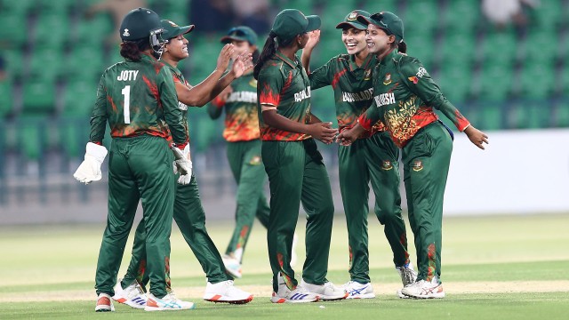 এখন থেকে ছেলেদের সমান ভাতা পাবেন জ্যোতিরাও