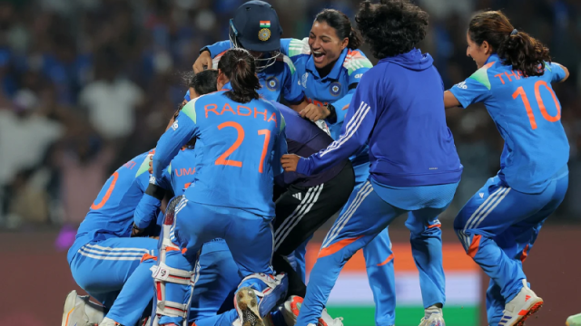 ইতিহাস গড়ে অস্ট্রেলিয়াকে হারিয়ে নারী বিশ্বকাপ ফাইনালে ভারত