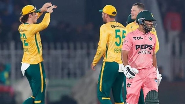 নিজ আঙিনায় প্রোটিয়াদের কাছে হার পাকিস্তানের