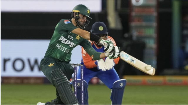 ভারতকে ১২৮ রানের লক্ষ্য দিল পাকিস্তান