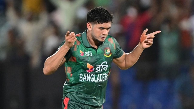 তাসকিনের উইকেট শিকারের ‘সেঞ্চুরি’