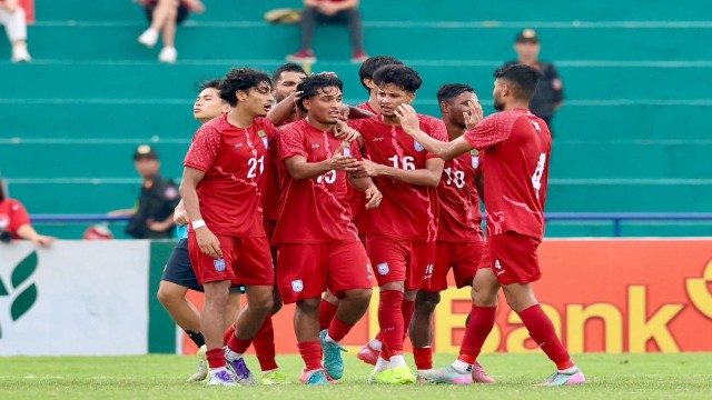 সিঙ্গাপুরের বিপক্ষে মোরসালিনদের আফসোস বাড়ানো এক জয়